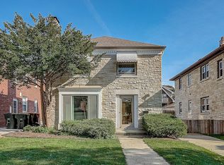 2656 N 63rd St, Wauwatosa, WI 53213