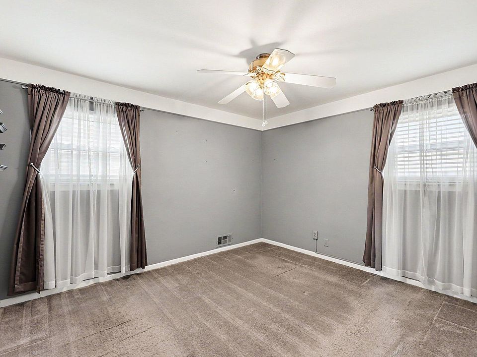 32011 Saint Margaret St, photo 21