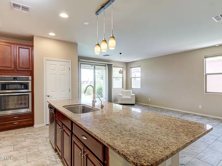 40876 W Tamara Ln — Photo 16