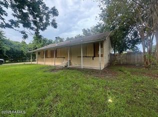 1084 Vieux Jacquet Rd, Broussard, LA 70518