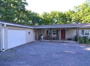 1345 Stony Ln, Lititz, PA 17543