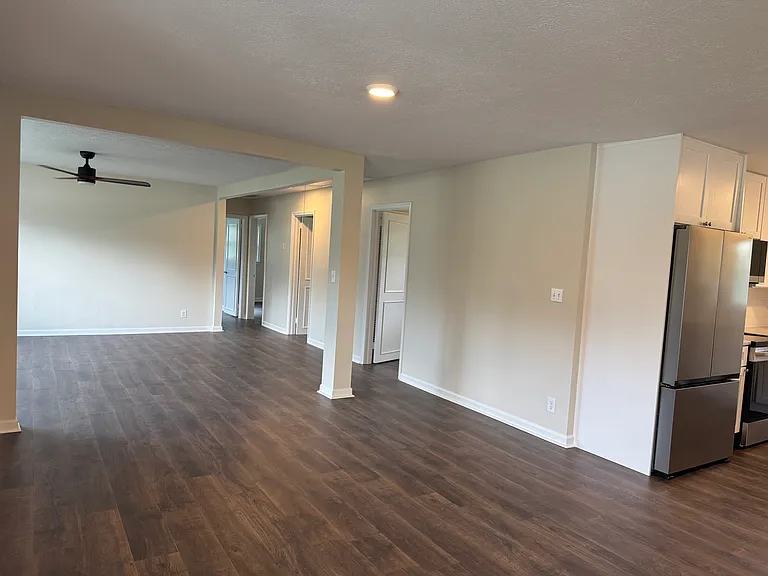 3939 Lewiston Rd — Photo 5