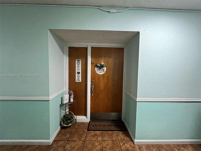 2075 SW 122nd Ave #207 — Photo 8