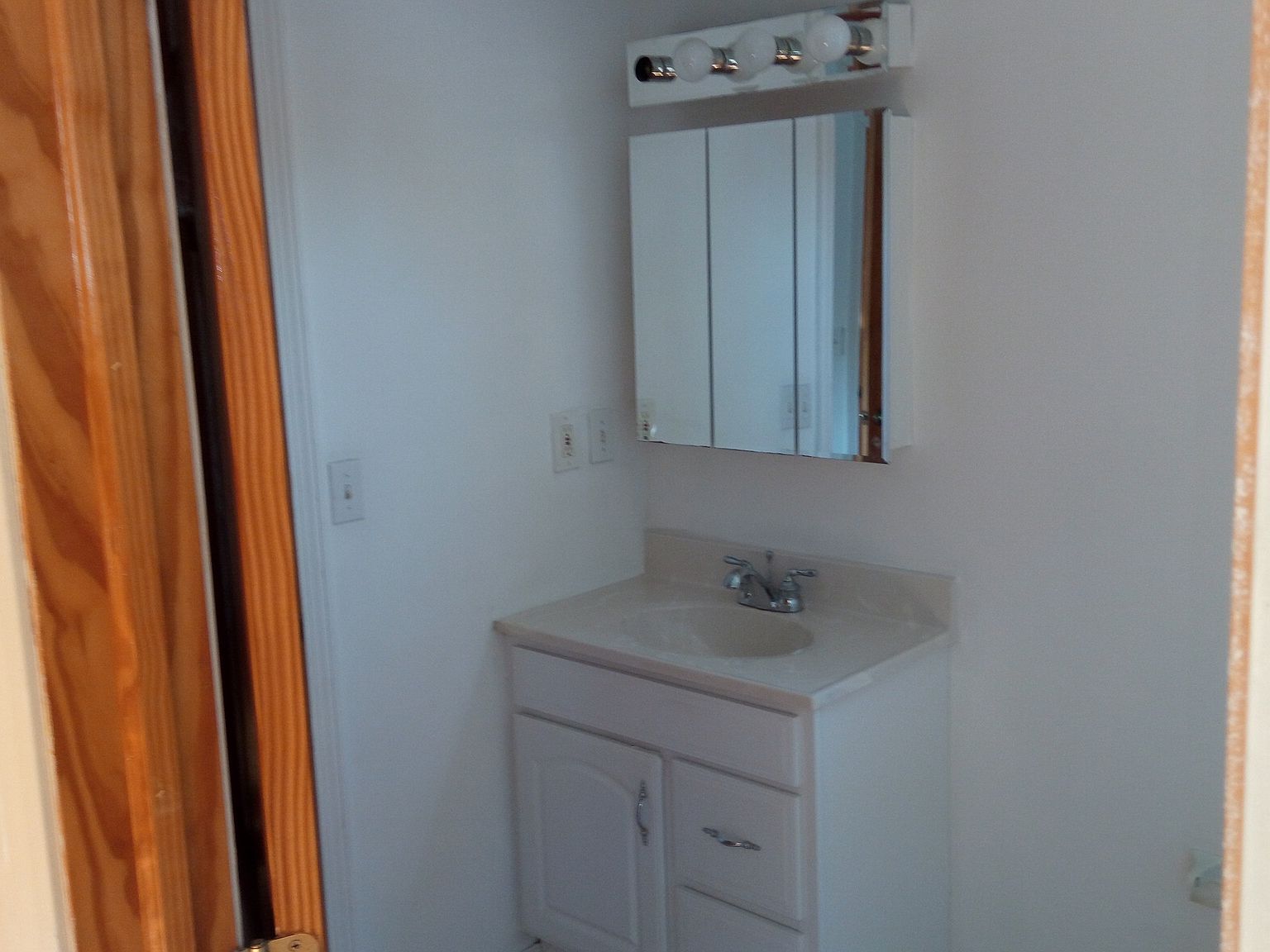 27 Lowe St, Norwalk, CT 06854 Zillow