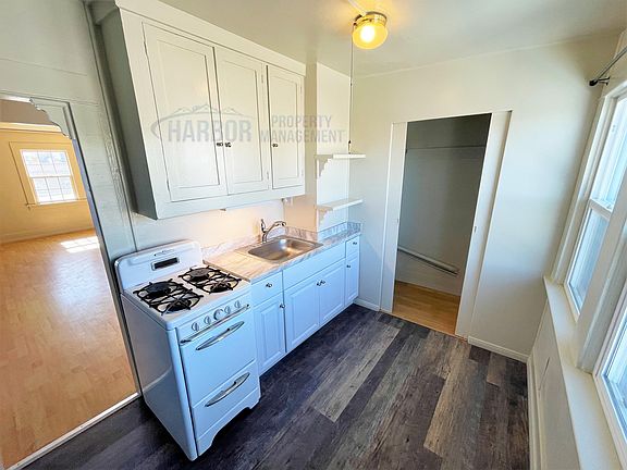 5th image of 625 S Mesa St #3