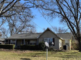 616 S 11th Ave, Durant, OK 74701