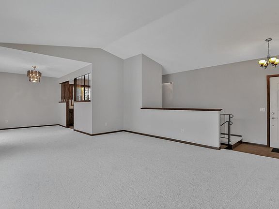 2nd image of 4849 Zealand Ave N