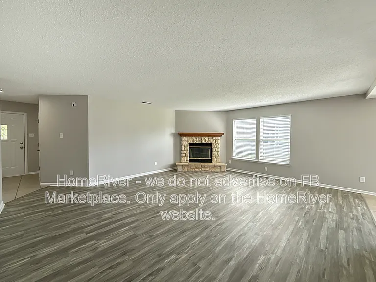 6886 W Raleigh Dr — Photo 2