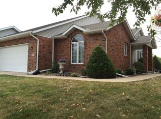 2704 Kings Pointe NE, Quincy, IL 62305