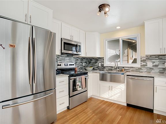 3rd image of 24317 23rd Ave S