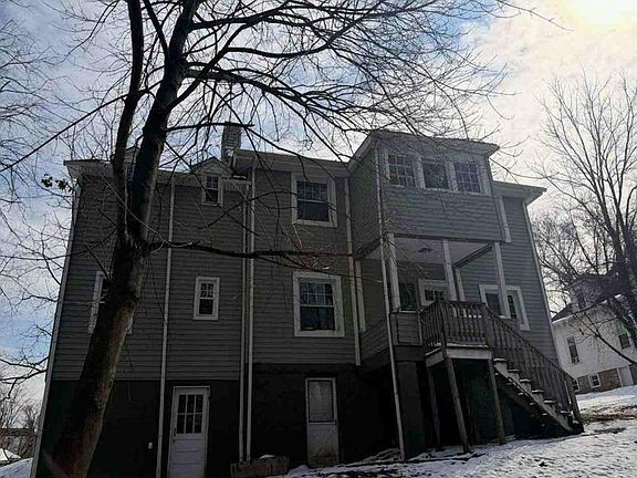 5th image of 212 Wickham Ave