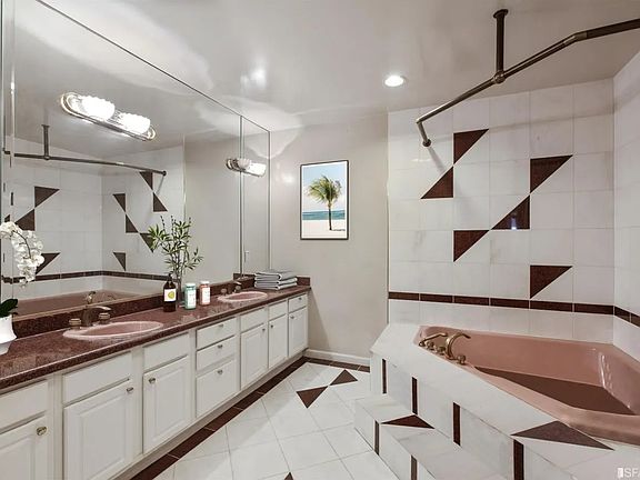 4th image of 699 36th Ave APT 301