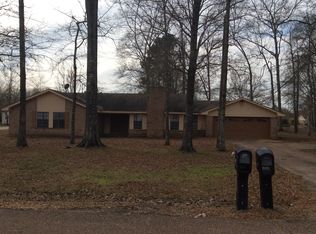 486 Justin Cir, Columbus, MS 39705
