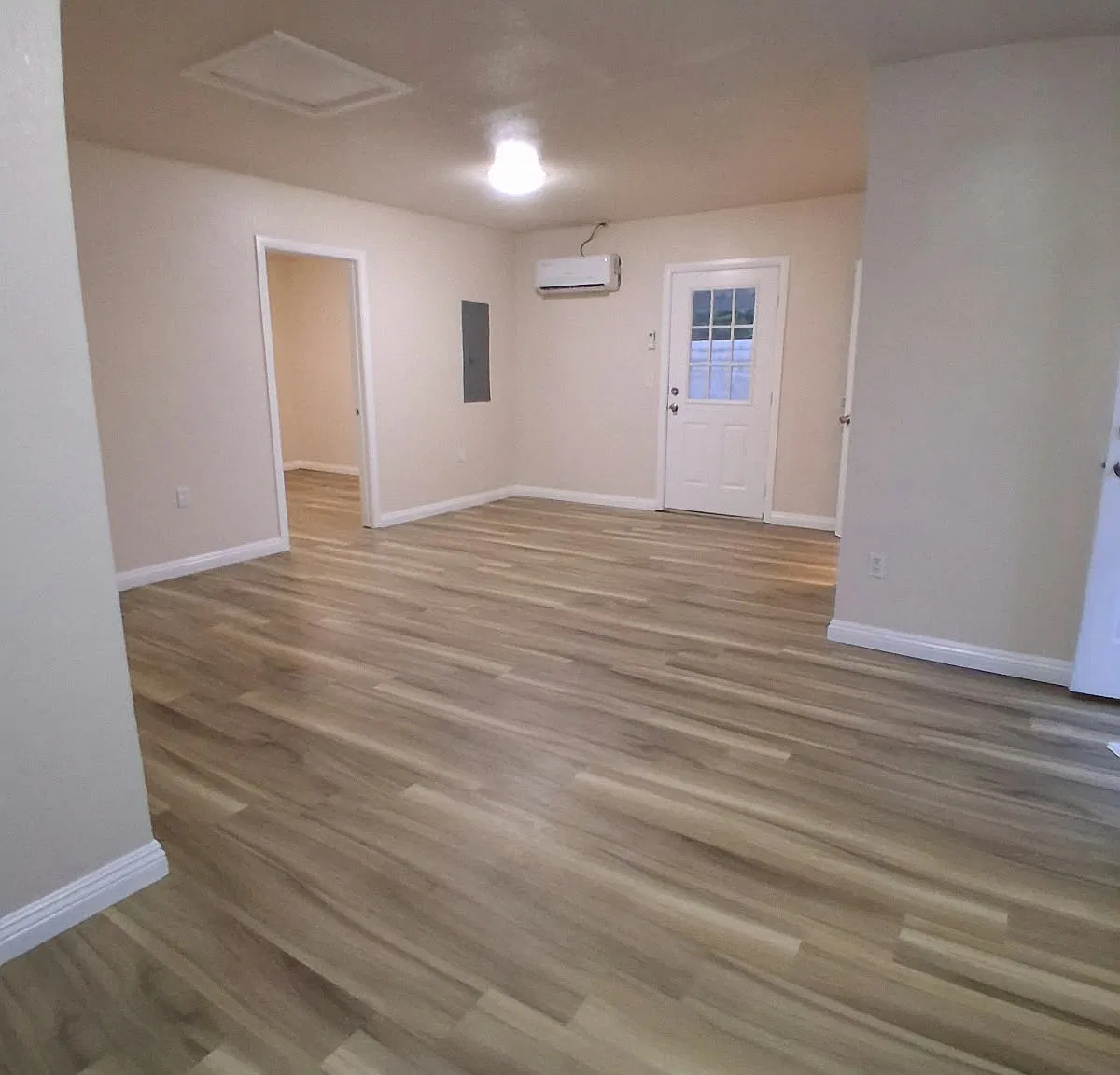 2 bed, 950 sqft, $2,450 — Photo 3