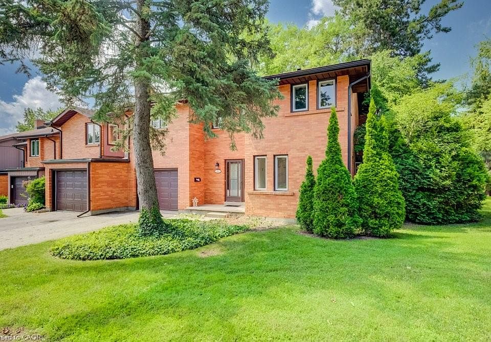 1st image of 206 Candlewood Cres #9