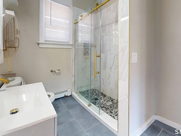1616 Chapel St — Photo 11