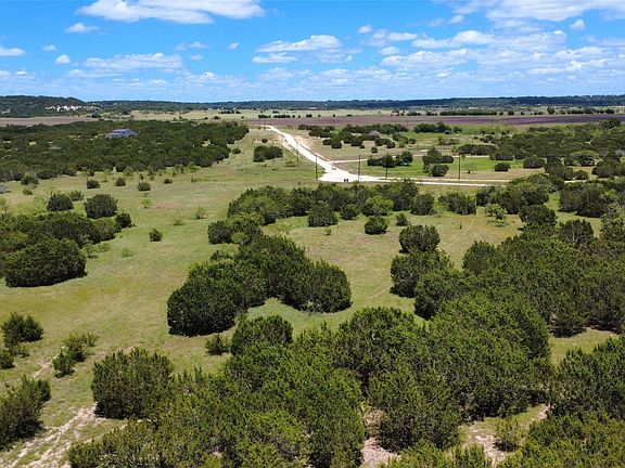 4th image of 1320 Private Road 16021