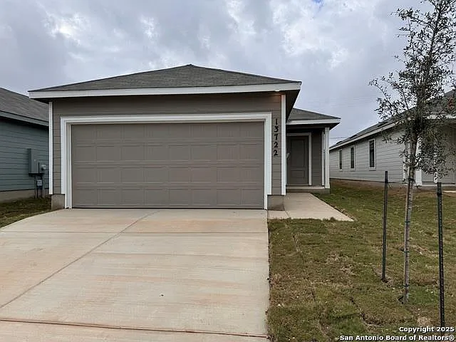 13722 Appleton Way — Photo 1