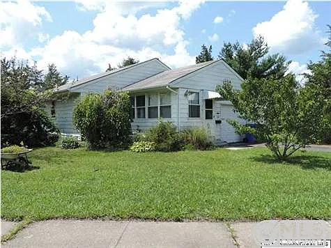 12 Petunia Way photo 1