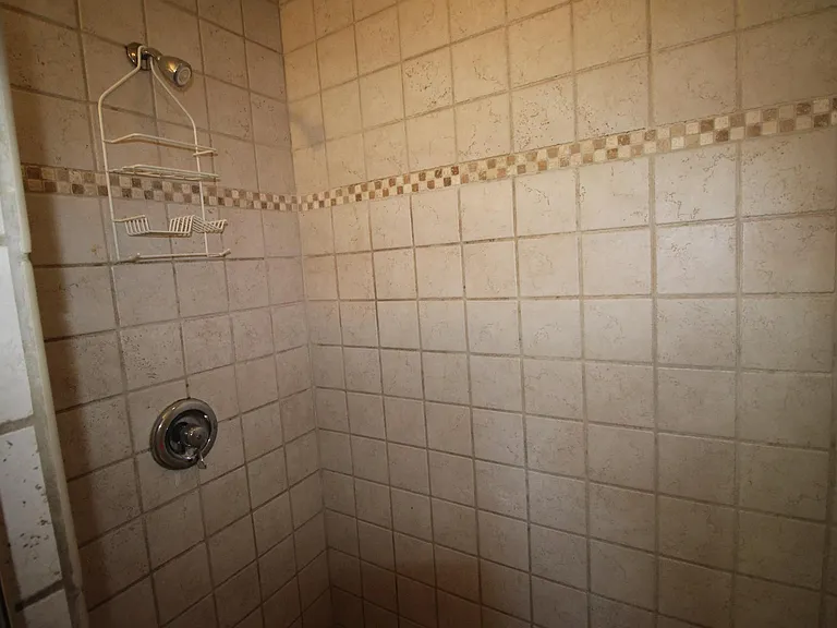 2349 Custom Cir — Photo 29