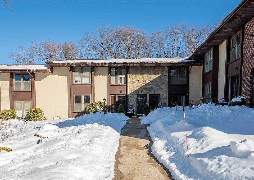 Village In The Woods 12 Fir Ct Selden NY Zillow