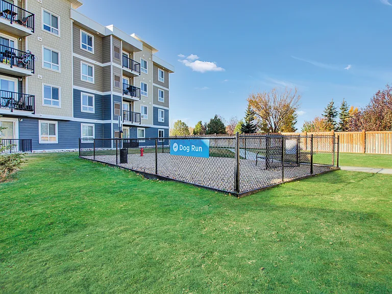280 Southlands Blvd SE — Photo 13
