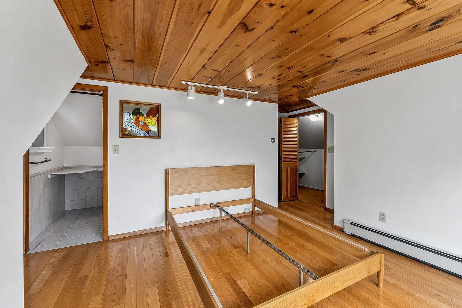 3 bed, 1179 sqft, $2,200 — Photo 1