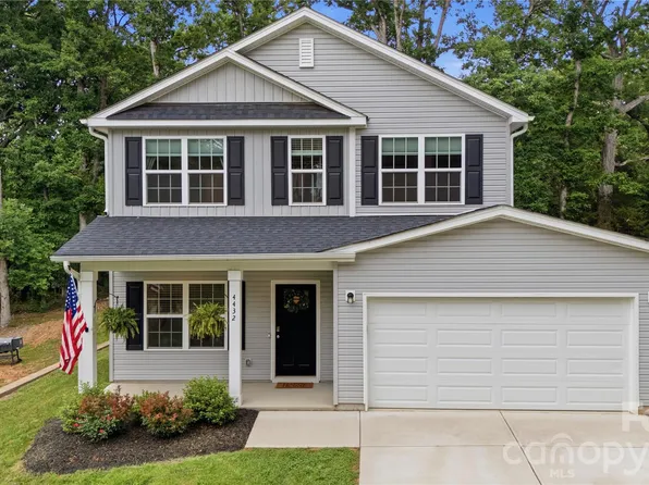4432 Woodwind St, Charlotte, NC 28213