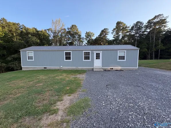 1942 Vaughn Bridge Rd, Hartselle, AL 35640