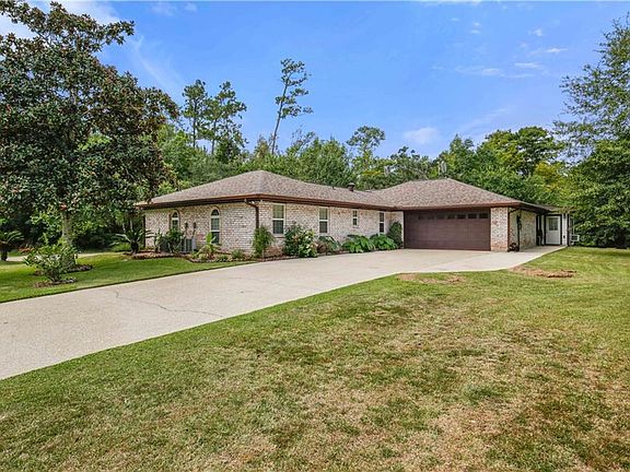 2nd image of 170 Indian Village Rd