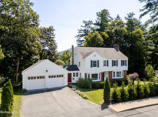 11 Prospect St, Great Barrington, MA 01230
