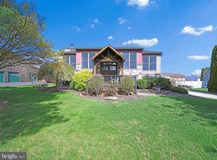 3455 Rothsville Rd, Ephrata, PA 17522