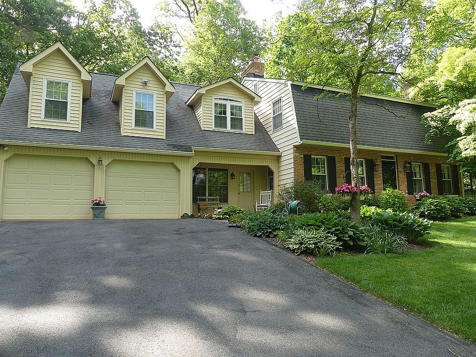 2nd image of 3203 Danmark Dr