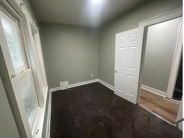 1721 Allandale Ave #3 — Photo 9