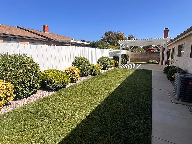 1142 Ashbury Ct — Photo 10
