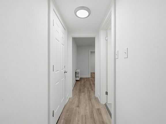 3rd image of 126 W 9th Ave #1R