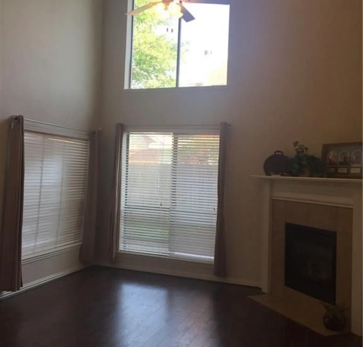 4 bed, 2.5 bath, 2456 sqft, $2,950 — Photo 4