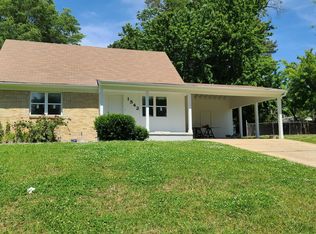 1542 Moss Point Dr, Southaven, MS 38671