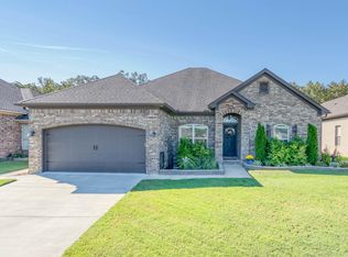 9325 Meadow Gardens Cir, Sherwood, AR 72120