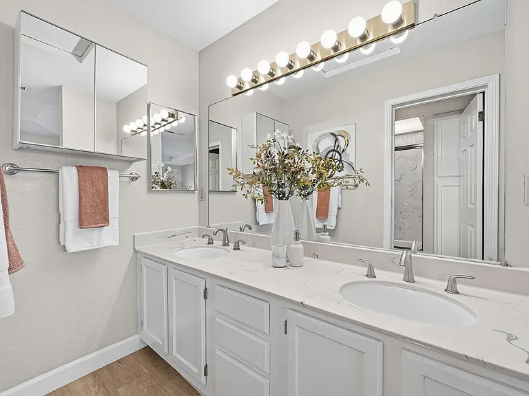 649 La Maison Dr — Photo 11