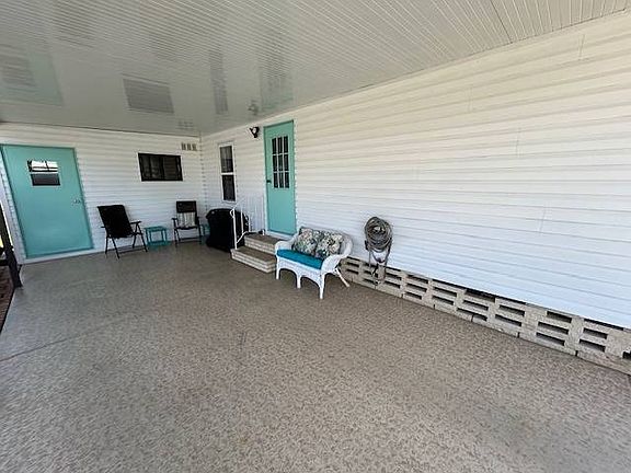 3rd image of 2743 S Flamingo Rd