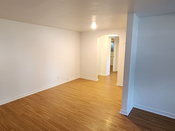 5th image of 801 S Adams St APT 15