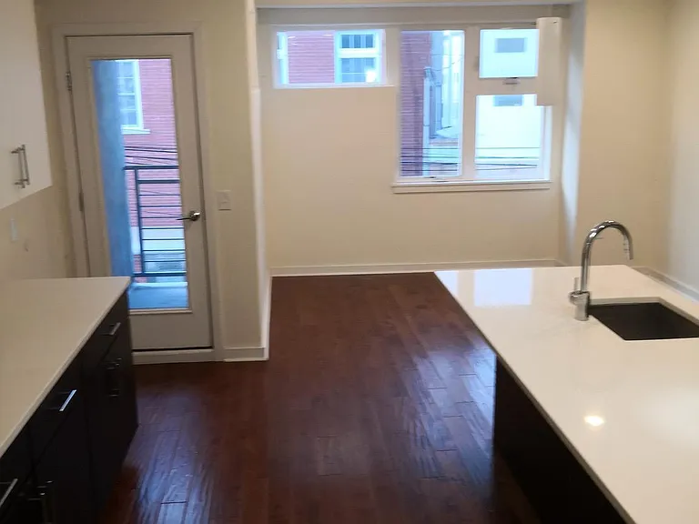 1104 Lemon St — Photo 16