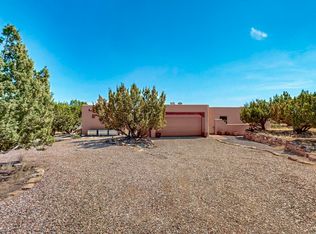 9 Herrada Ct, Santa Fe, NM 87508