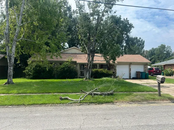 2077 Camp Wilkes Rd, Biloxi, MS 39532