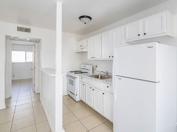 4th image of 695 Plaza Ave #37