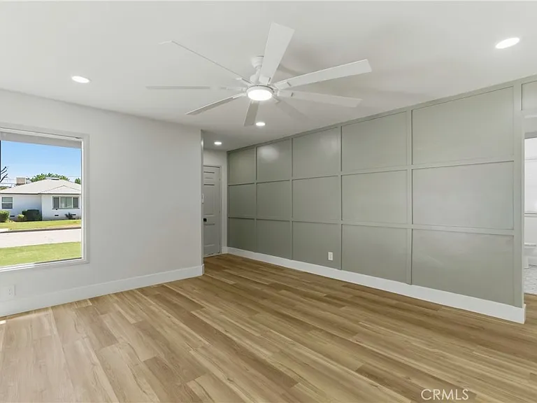 2715 Cedar St — Photo 17