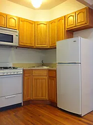 Rented by Wave Real Estate Group