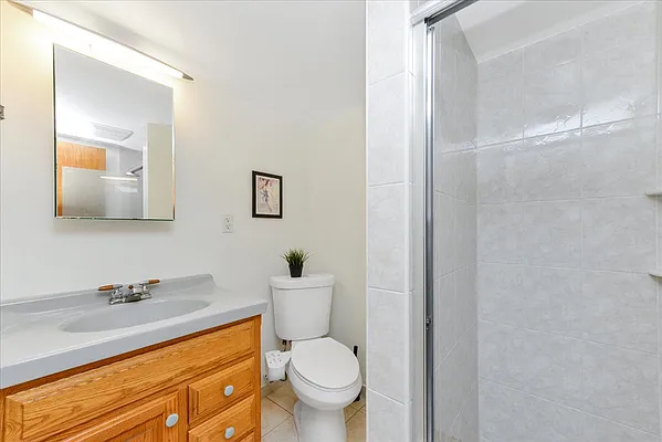 Sold by RE MAX Team | media 15