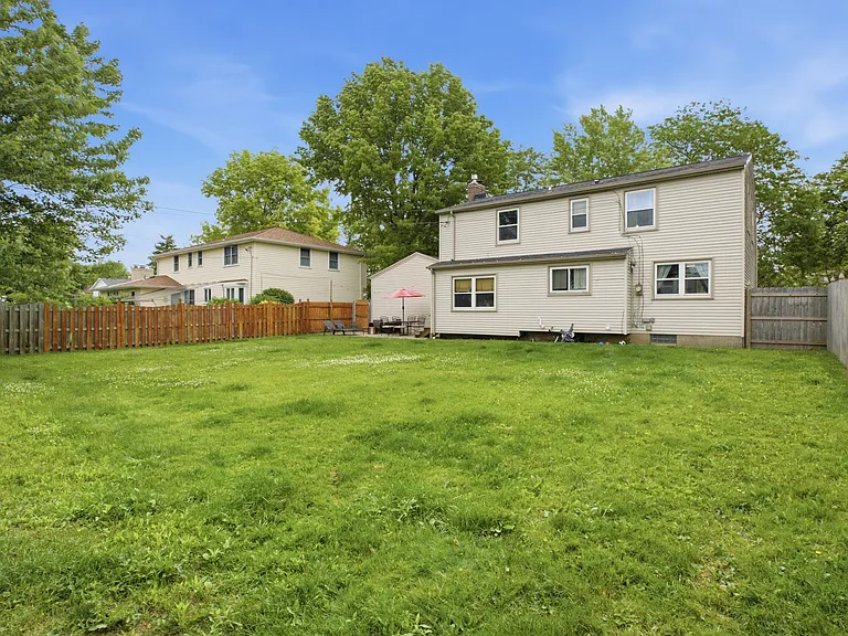 15 Telfair Dr — Photo 5